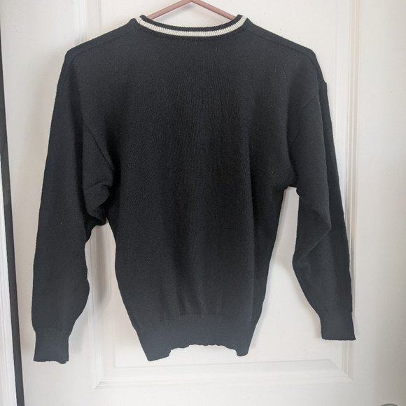 Soft black and white knit sweater with bow - Picture 2 of 3